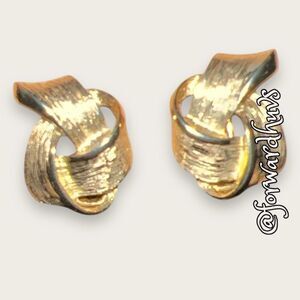 Gold Tone Non-Pierced Clip-On Earrings